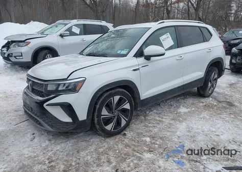 2024 Volkswagen Taos 1.5T Se из США, поврежденный, VIN 3VVUX7B2XRM092279